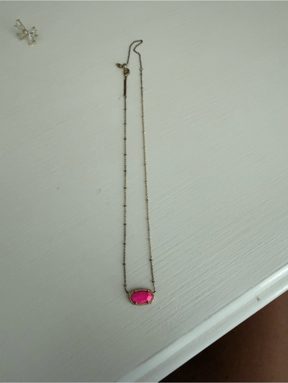 Kendra Scott Hot Pink Pendant Necklace with Gold Chain Slightly tarnished